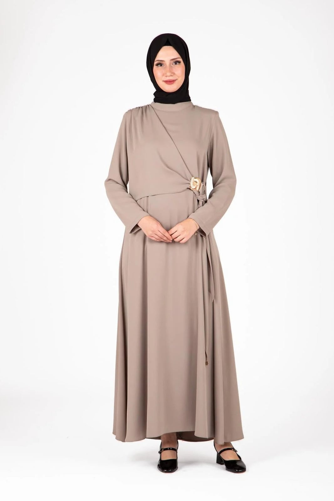 Taupe Wrap Maxi Dress With Gold Buckle Belt and Hijab Taupe Wrap Maxi Dress With Gold Buckle Belt and Hijab — Classy Modest Outfits