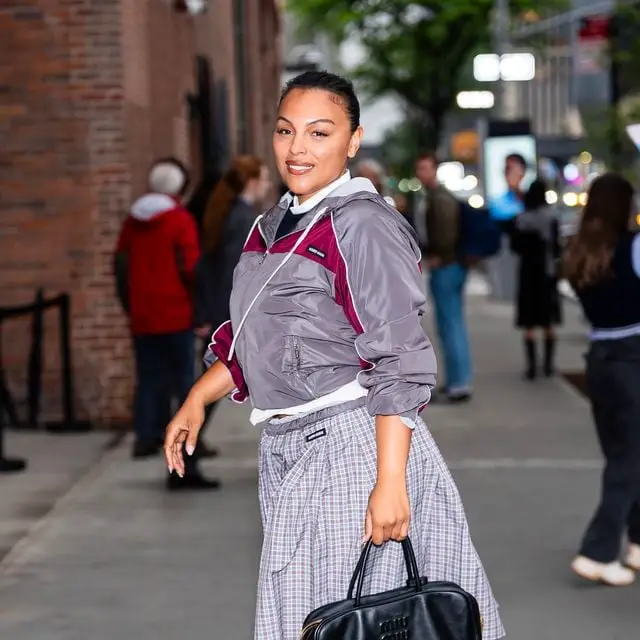 Gray and Maroon Jacket Over Plaid Pleated Skirt — Classy Mujer Outfits