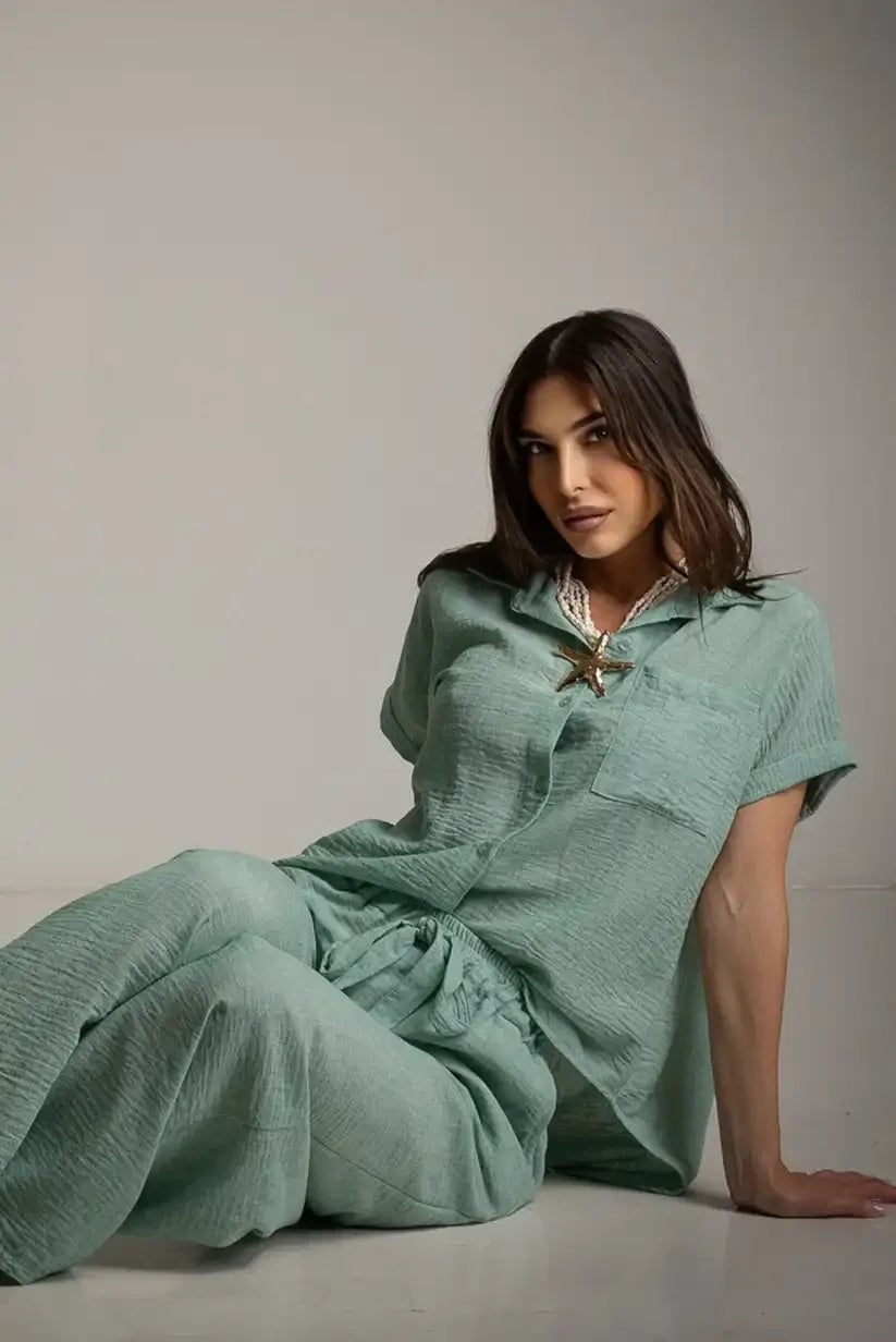 Mint Green Crinkled Loungewear Set with Statement Necklace — Classy Mujer Outfits