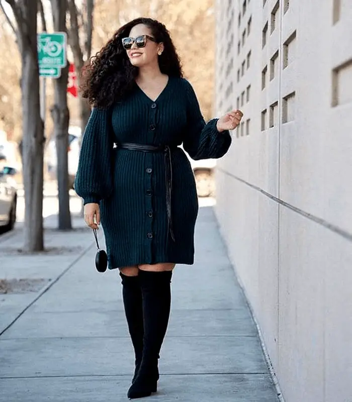 Dark Green Knit Dress with Black Belt and Over-The-Knee Boots — Classy Mujer Outfits