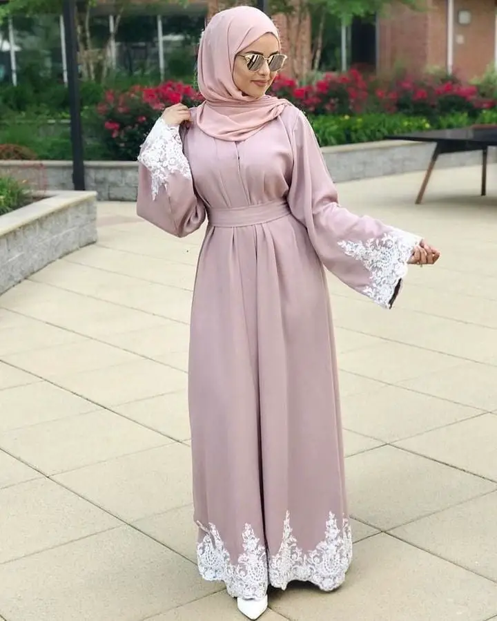 Dusty Rose Abaya with Lace Trim for Chic Occasions Dusty Rose Abaya with Lace Trim for Chic Occasions — Classy Muslim Outfits
