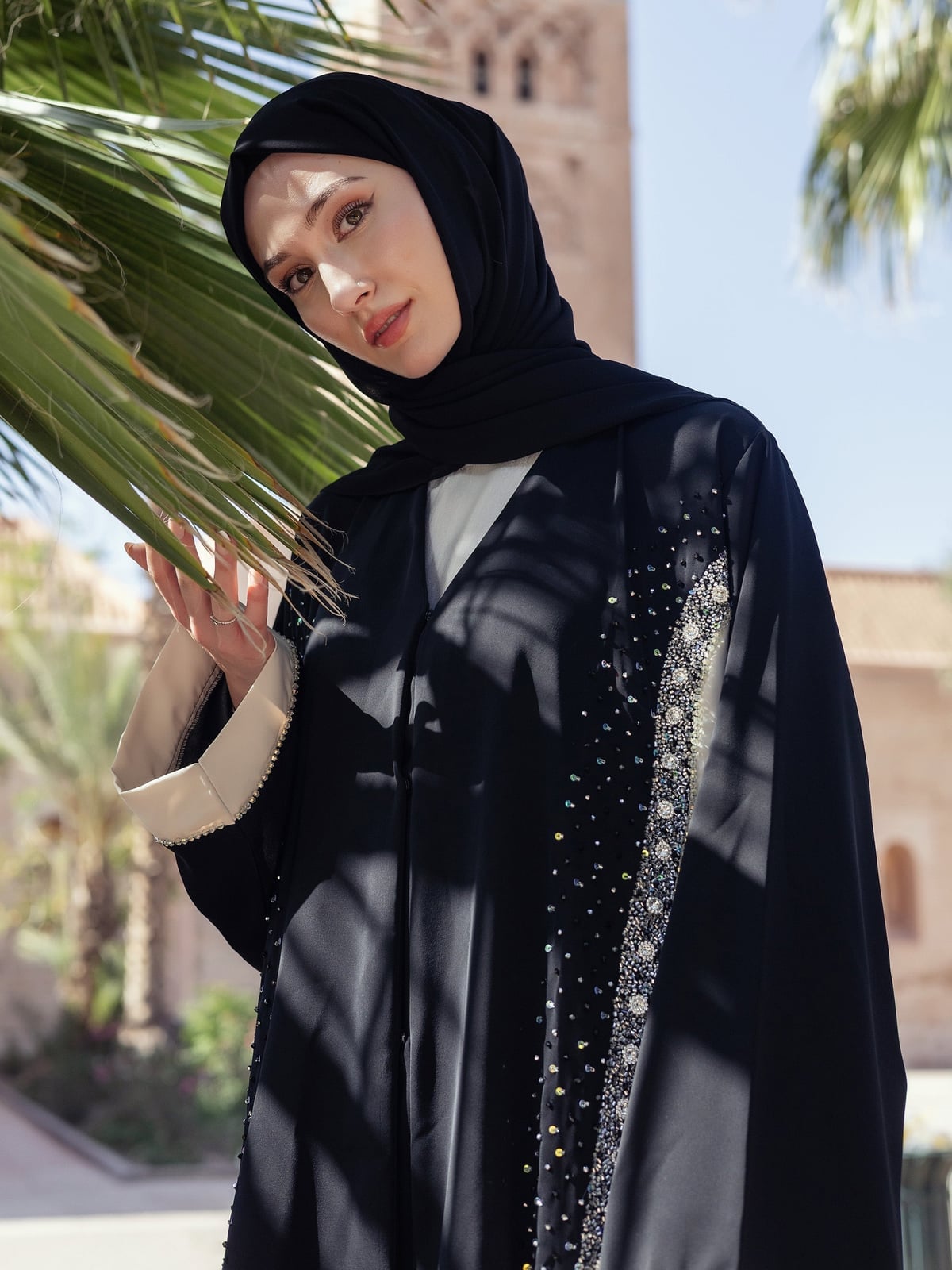 Embellished Black Abaya with Sequin Details Embellished Black Abaya with Sequin Details — Classy Muslim Outfits