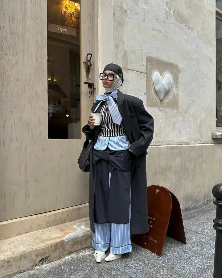 Layered Stripes and Apron Detail for Casual Chic Layered Stripes and Apron Detail for Casual Chic — Classy Muslim Outfits
