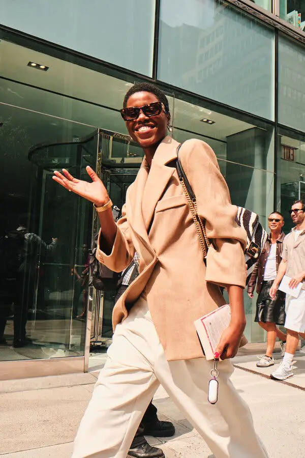 Oversized Beige Blazer with Cream Wide Leg Trousers Oversized Beige Blazer with Cream Wide Leg Trousers — Classy New York Outfits