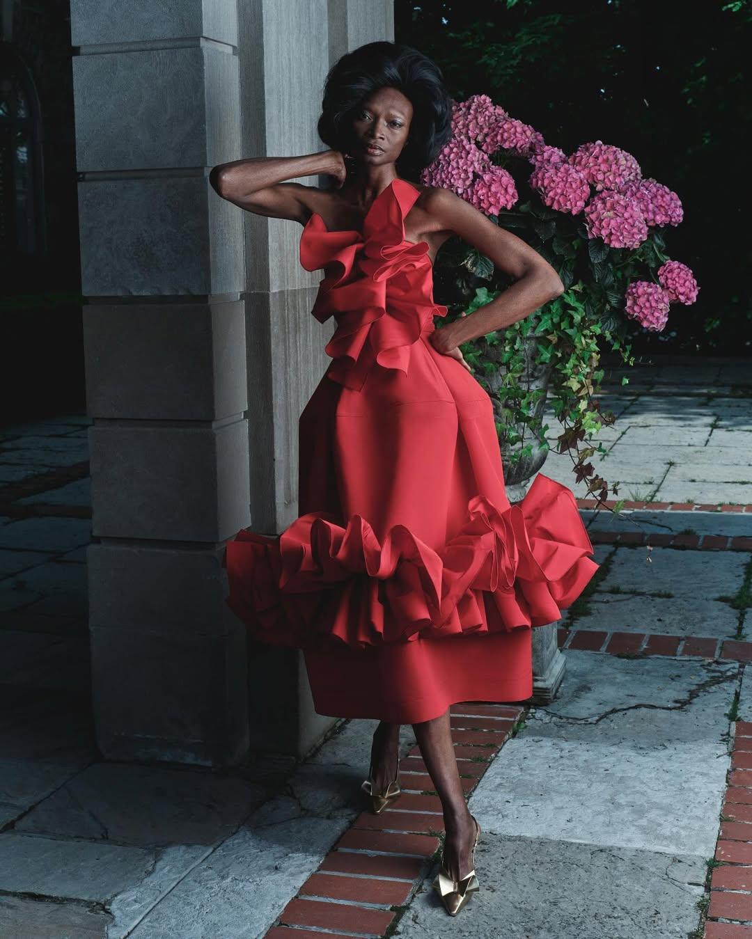 Red Dress With Oversized Ruffles — Classy Opera Outfits