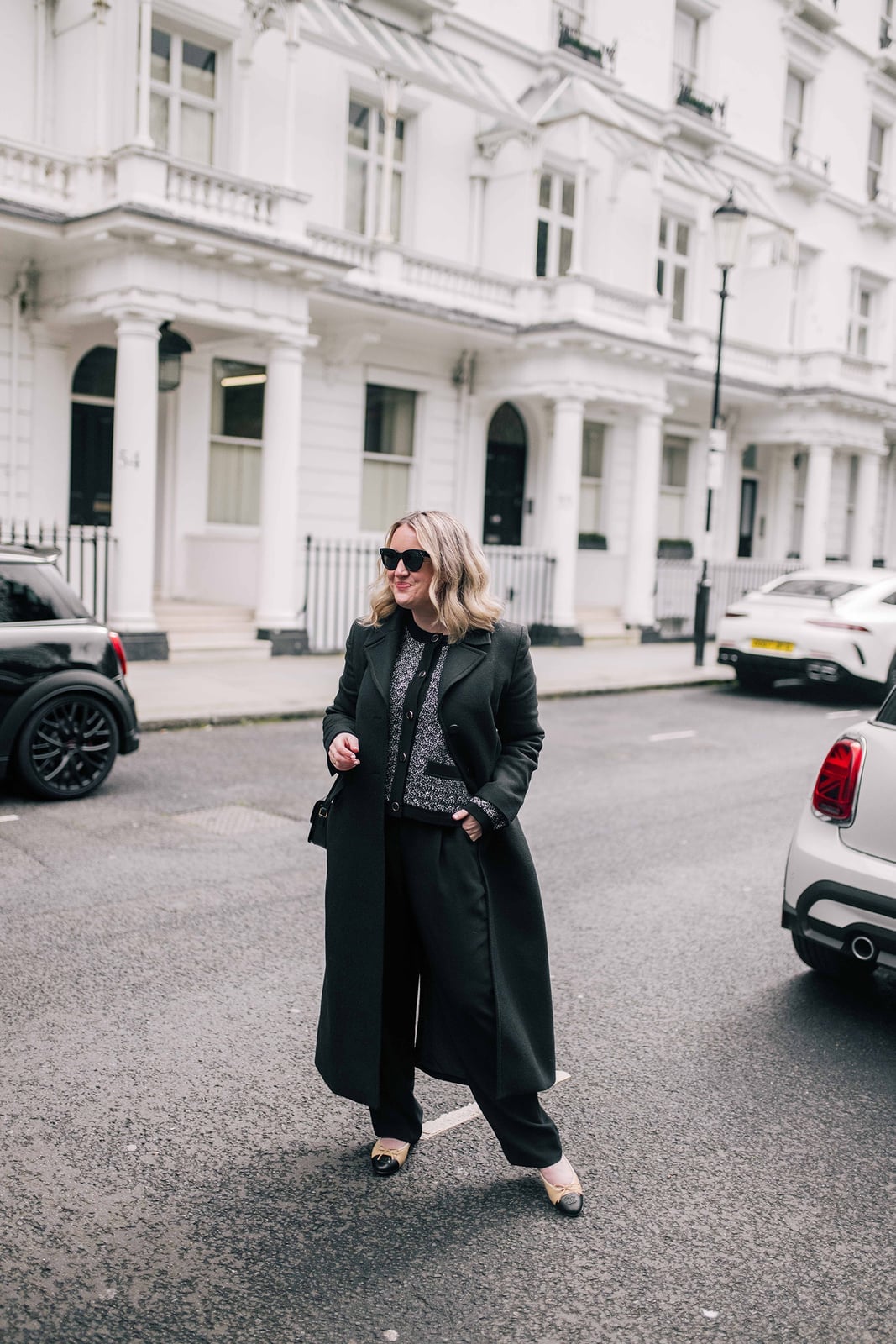 Long Dark Coat Over Patterned Knit Sweater Long Dark Coat Over Patterned Knit Sweater — Classy Outdoor Outfit