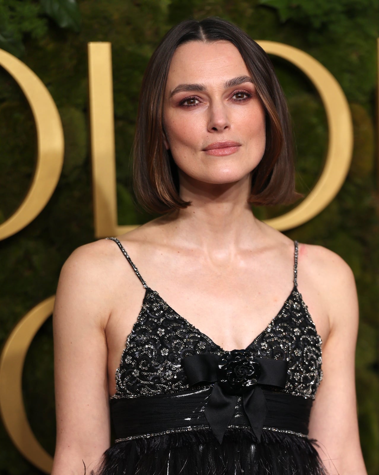 Sharp Chin Bob With Subtle Highlights Sharp Chin Bob With Subtle Highlights — Classy Outfit Hair