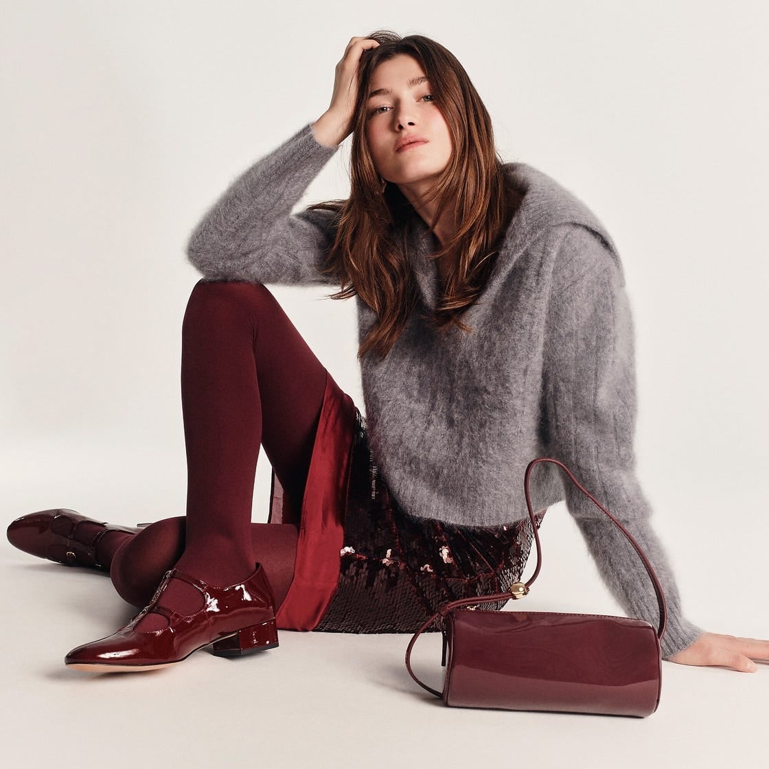 Sequined Skirt With Gray Knit Sweater And Burgundy Tights — Classy Outfits with Tights