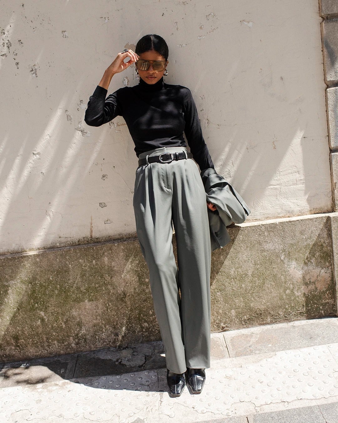 Wide-Leg Trousers With Draped Blazer Wide-Leg Trousers With Draped Blazer — Classy Oversize Outfits