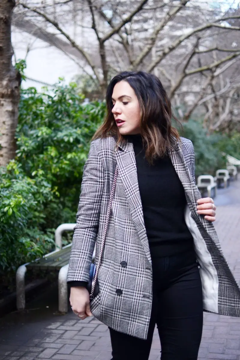 Plaid Oversized Blazer With Turtleneck Plaid Oversized Blazer With Turtleneck — Classy Oversize Outfits