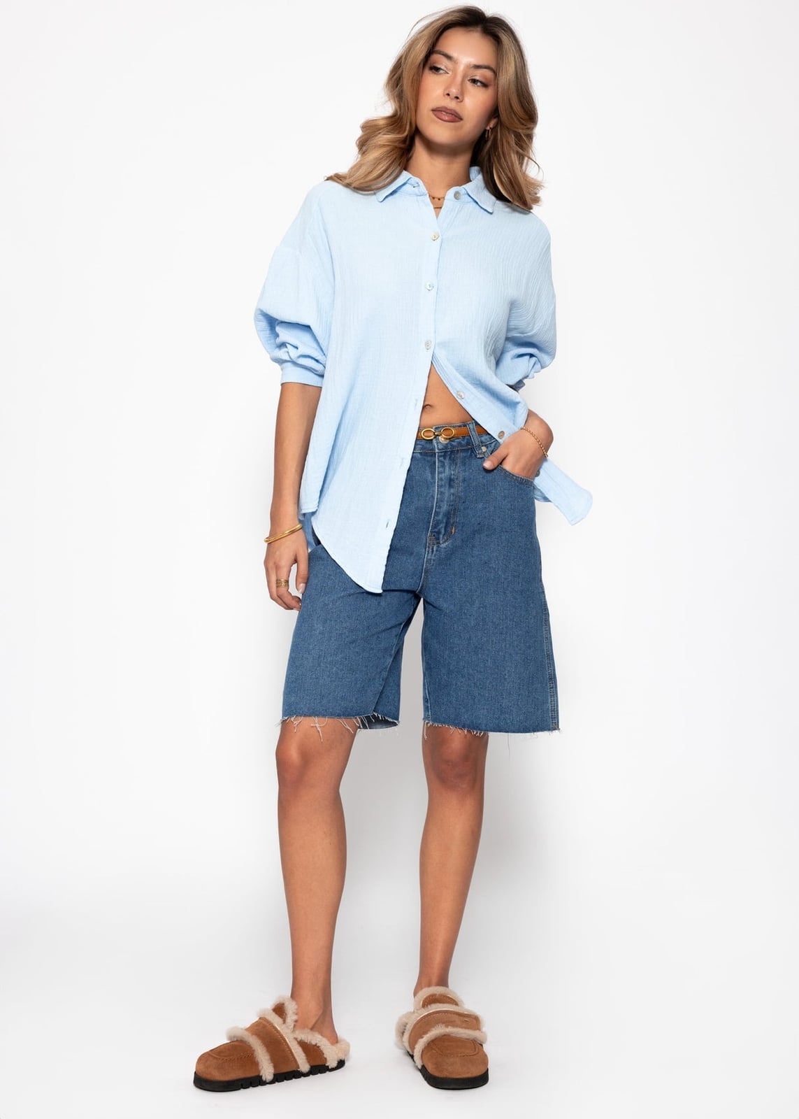 Oversized Light Blue Shirt With Denim Shorts Oversized Light Blue Shirt With Denim Shorts — Classy Oversize Outfits