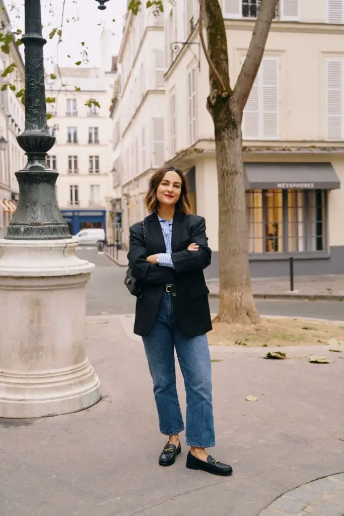 Oversized Black Blazer with Blue Shirt and Denim Oversized Black Blazer with Blue Shirt and Denim — Classy Paris Outfits