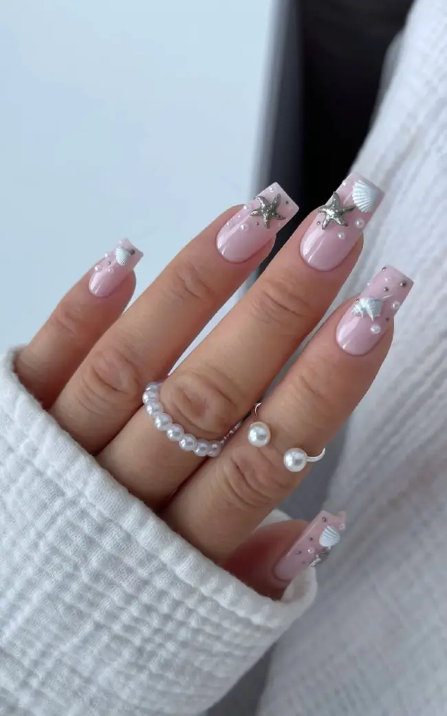 Medium-long Almond Iridescent With Gold Foil — Classy Pearl Nails