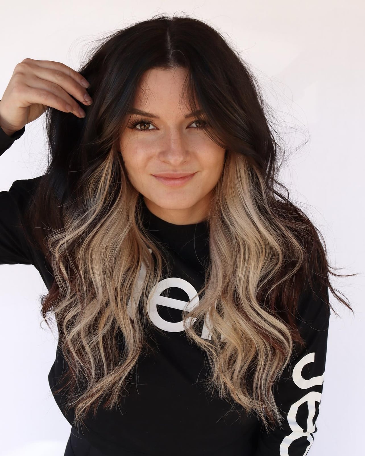 Mid-Back Waves With Blonde Peekaboo Highlights Mid-Back Waves With Blonde Peekaboo Highlights — Classy Peekaboo Hair