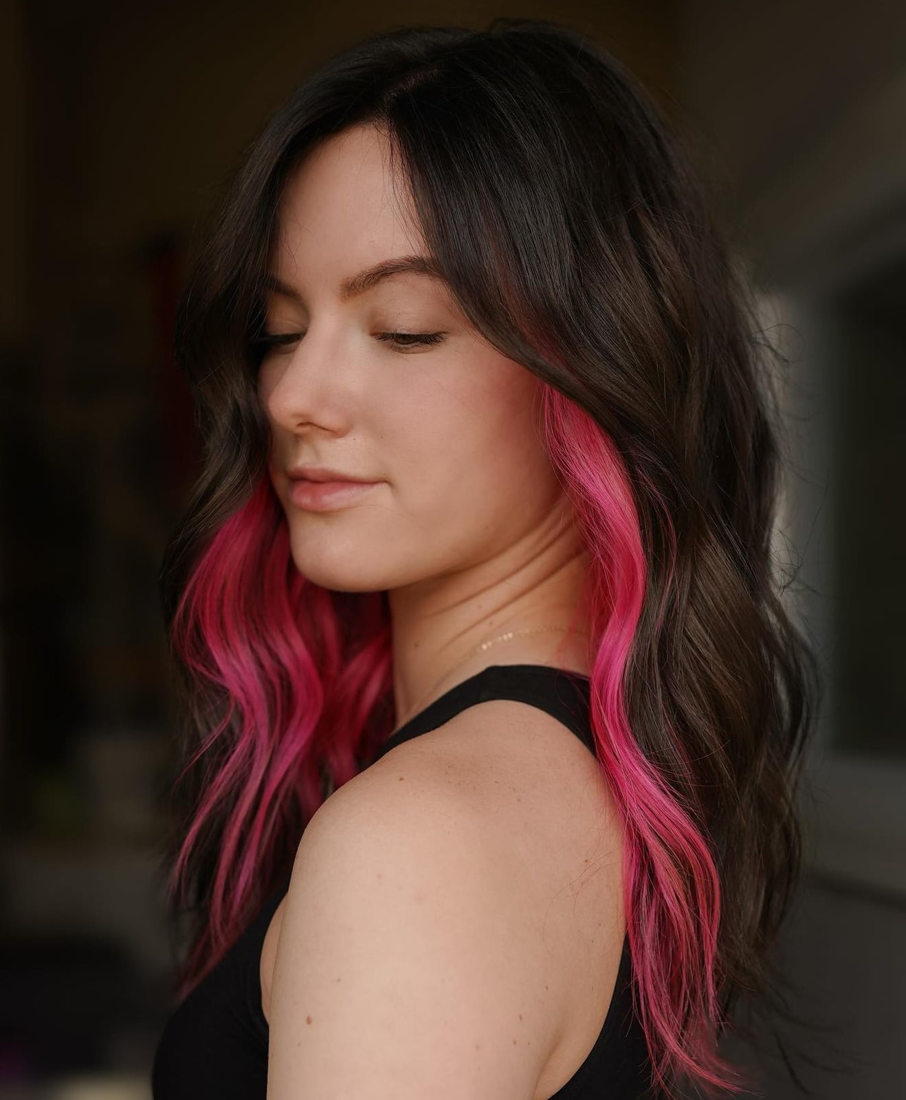 Collarbone Waves With Bright Pink Peekaboo Collarbone Waves With Bright Pink Peekaboo — Classy Peekaboo Hair