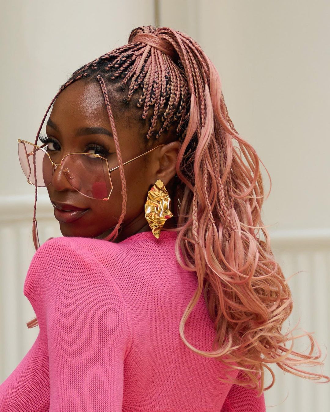 Mid-Back Box Braids In A High Ponytail With Loose Waves Mid-Back Box Braids In A High Ponytail With Loose Waves — Classy Pink Braids