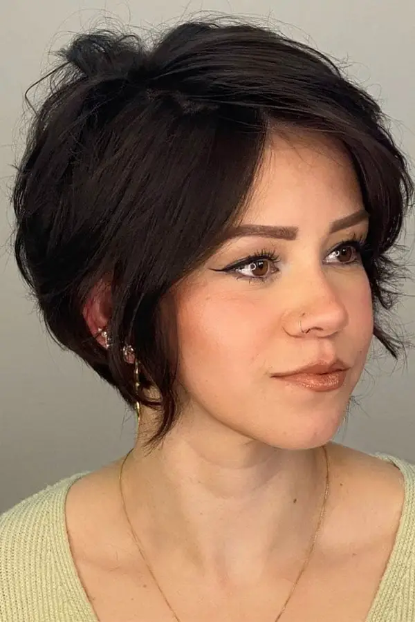 Pixie Bob With Soft Waves and Long Fringe Pixie Bob With Soft Waves and Long Fringe — Classy Pixie Cut