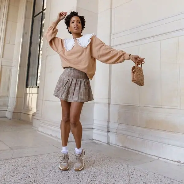 Oversized Sweatshirt With Plaid Mini Skirt Oversized Sweatshirt With Plaid Mini Skirt — Classy Preppy Outfits