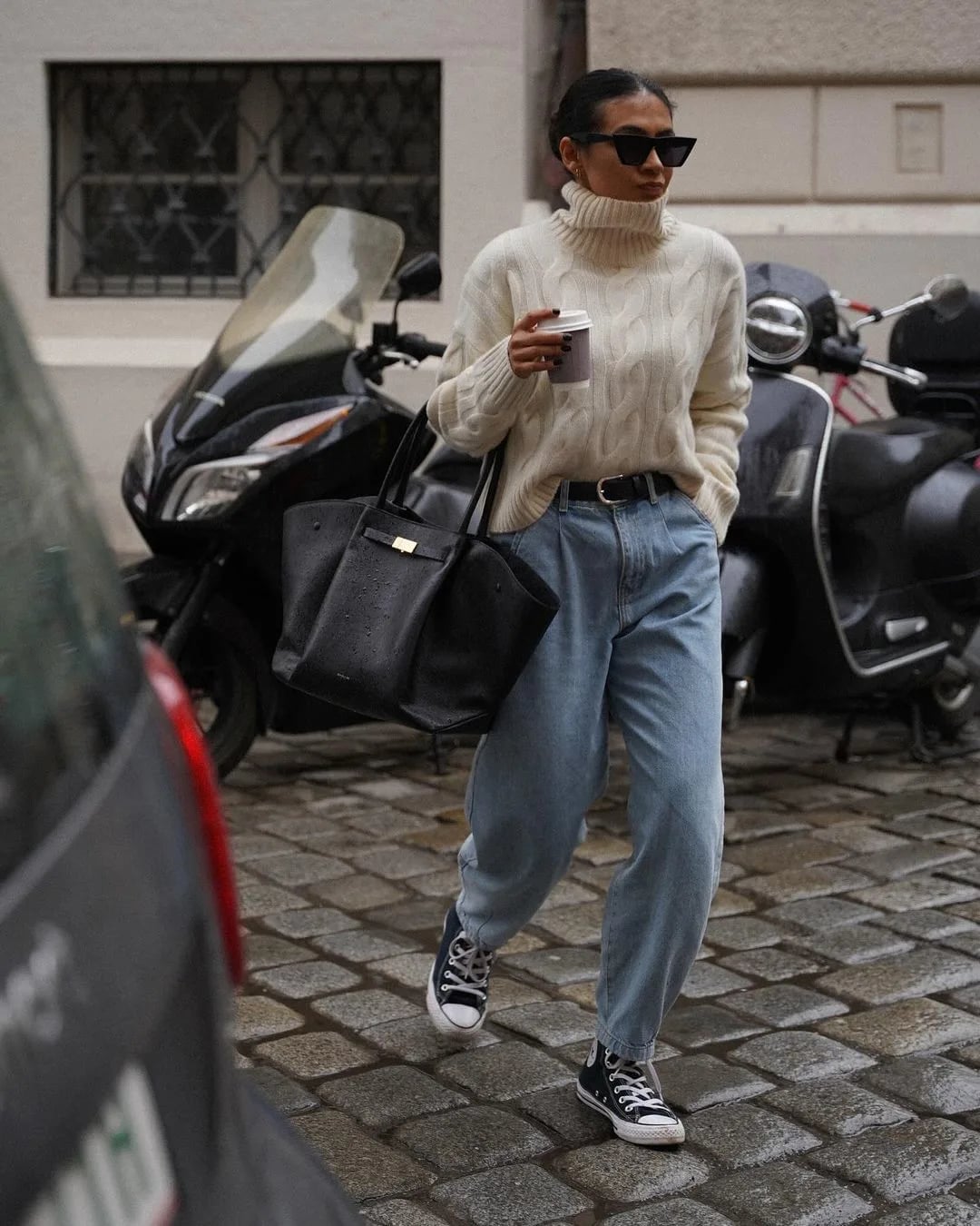Cable Knit Sweater With Wide Leg Jeans And Canvas Sneakers Cable Knit Sweater With Wide Leg Jeans And Canvas Sneakers — Classy Rainy Day Outfits