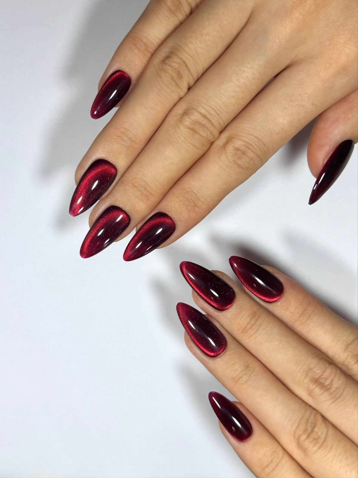 Dark Ruby Red Glossy Cat-Eye Almond Dark Ruby Red Glossy Cat-Eye Almond — Classy Red Almond Nails