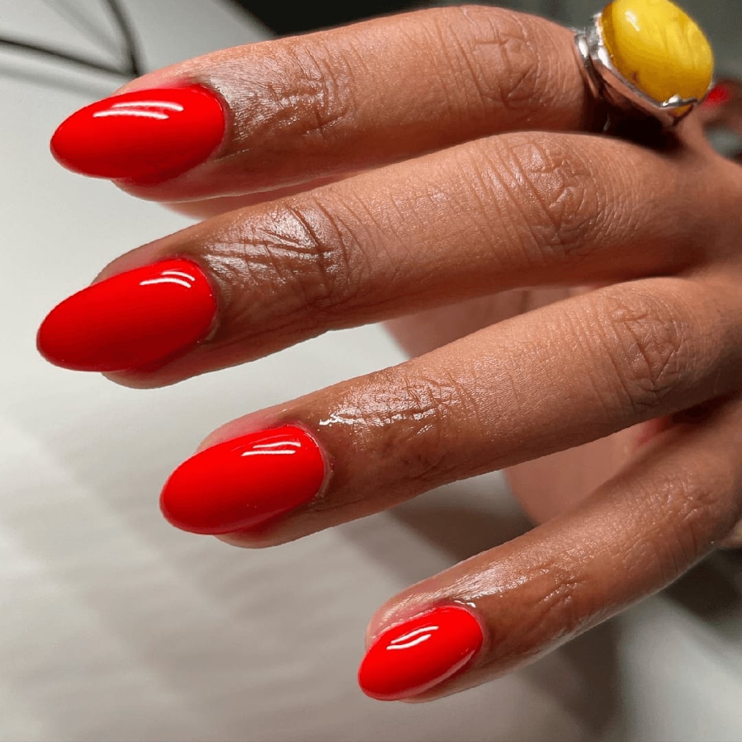 Matte Deep Red Glossy Tip Medium Almond, Close-Up Take Matte Deep Red Glossy Tip Medium Almond, Close-Up Take — Classy Red Almond Nails