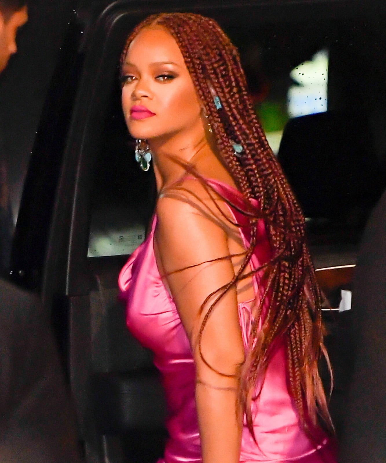Mid-Back Auburn Box Braids With Curtain Bangs Mid-Back Auburn Box Braids With Curtain Bangs — Classy Red Braids