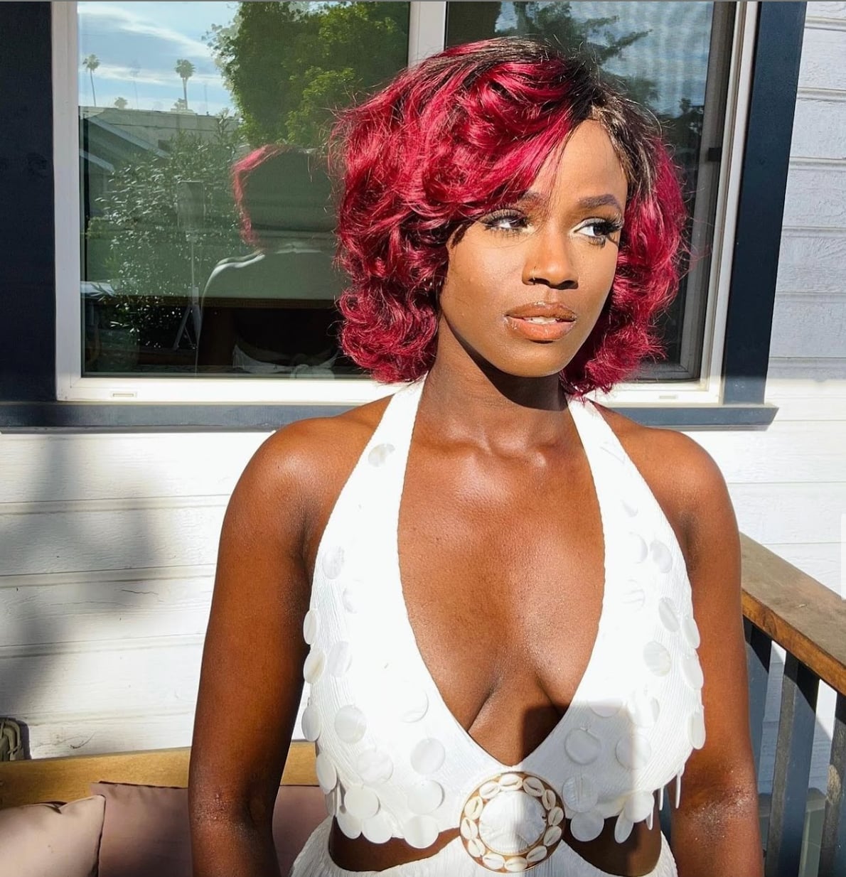 Collarbone Curls With Deep Red And Darker Roots Collarbone Curls With Deep Red And Darker Roots — Classy Red Hair Black Women