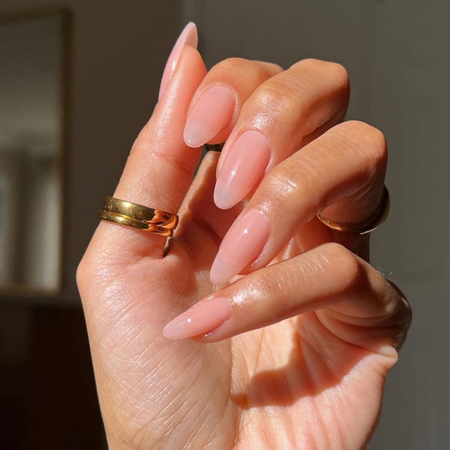 Medium Stiletto Milky Pink Gloss Medium Stiletto Milky Pink Gloss — Classy Ring Nails