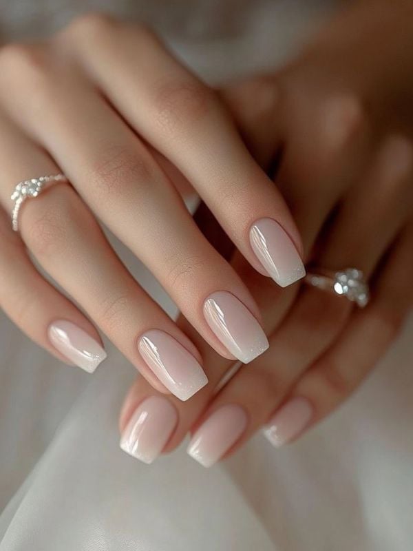 Medium Soft Square Nude Ombre With мягкий квадрат Medium Soft Square Nude Ombre With мягкий квадрат — Classy Ring Nails