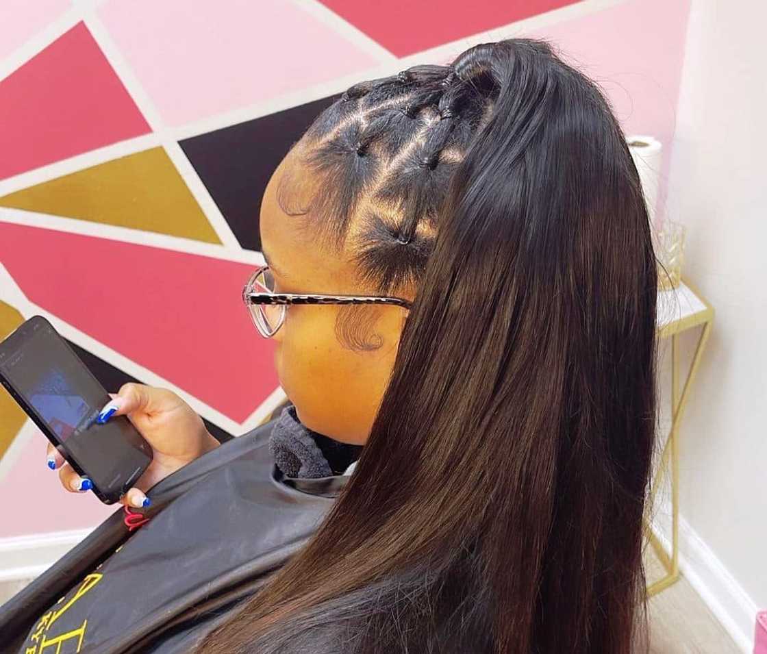 Side View Ponytail Geometric Pattern — Classy Rubber Bands Hairstyles