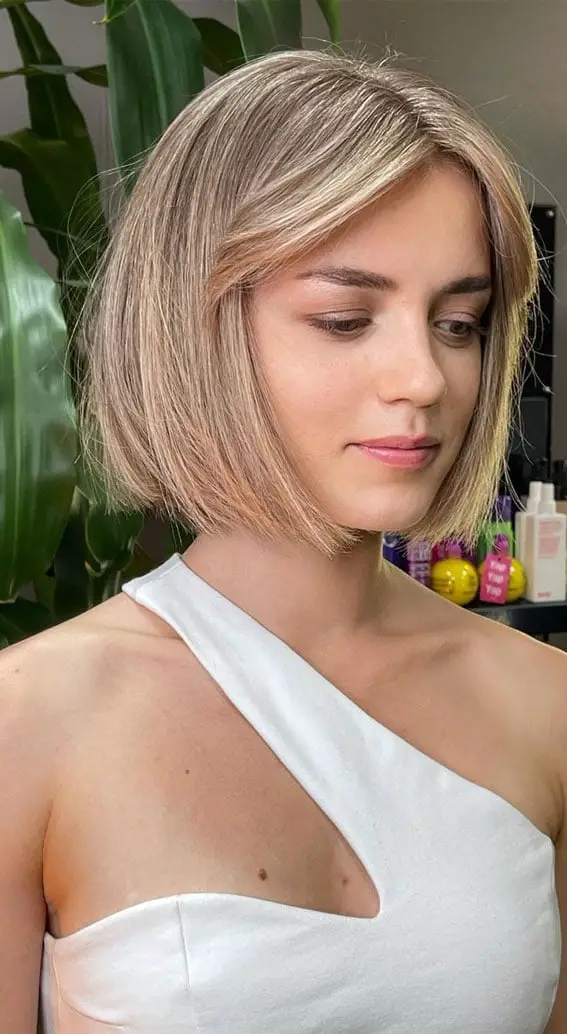 Chin Length Bob With Short Curtain Bangs, Ash Blonde Chin Length Bob With Short Curtain Bangs, Ash Blonde — Classy Shoulder Length Bob
