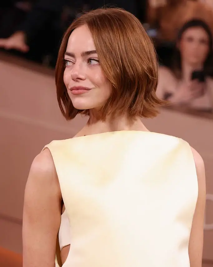 Shoulder Length Auburn Bob With Smooth Blowout Shoulder Length Auburn Bob With Smooth Blowout — Classy Shoulder Length Bob