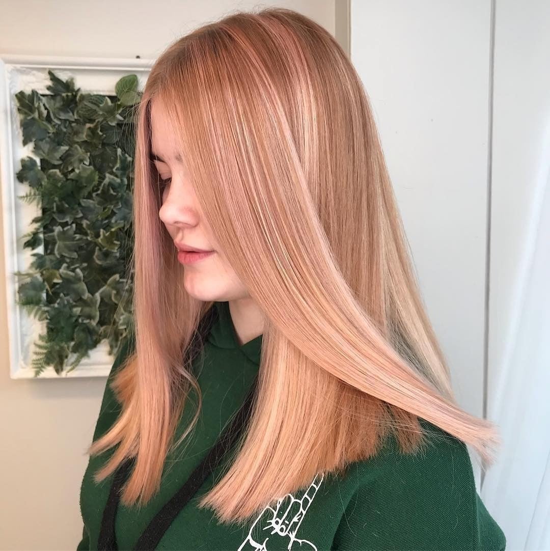 Blunt Collarbone Lob Pinkish Strawberry Blonde Blunt Collarbone Lob Pinkish Strawberry Blonde — Classy Strawberry Blonde