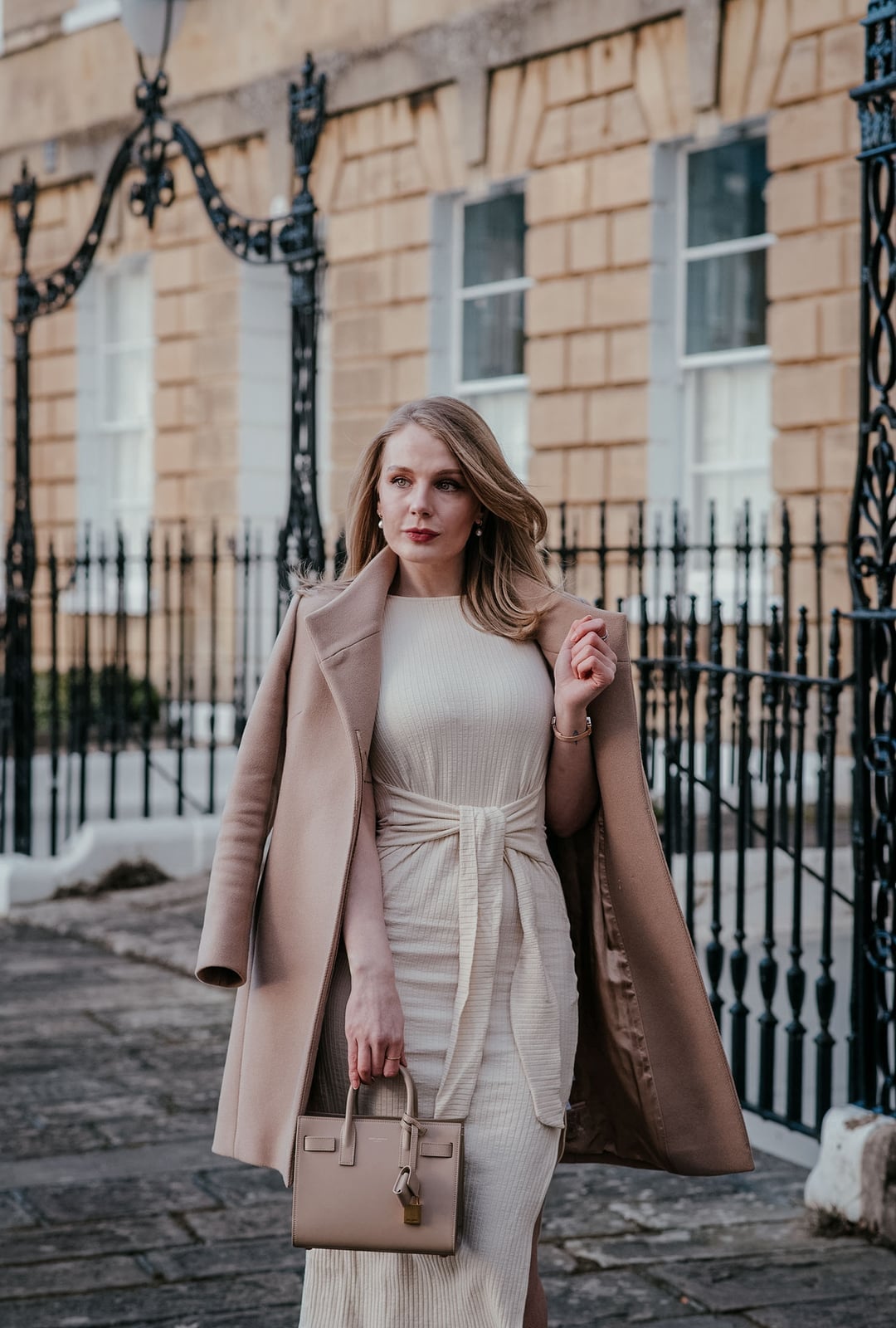 How To Style A Classy Bodycon Dress – Elegant Spring Neutrals - FORD LA FEMME