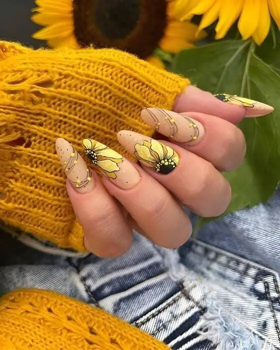 Long Stiletto Sunflower With Stripes And Polka Dots Long Stiletto Sunflower With Stripes And Polka Dots — Classy Sunflower Nails