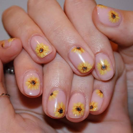 Short Square Nude Pink With Sunflower Decals Short Square Nude Pink With Sunflower Decals — Classy Sunflower Nails