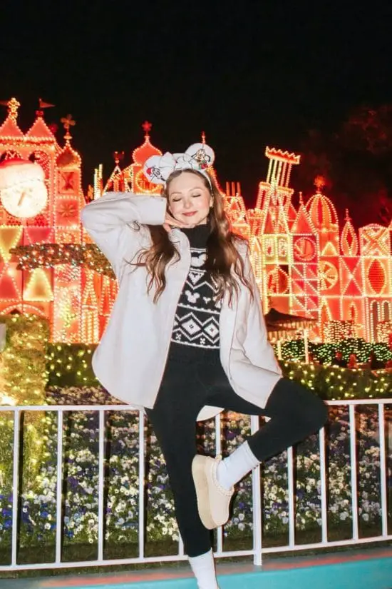 Fair Isle Sweater and Leggings Theme Park Outfit Fair Isle Sweater and Leggings Theme Park Outfit — Classy Theme Park Outfits