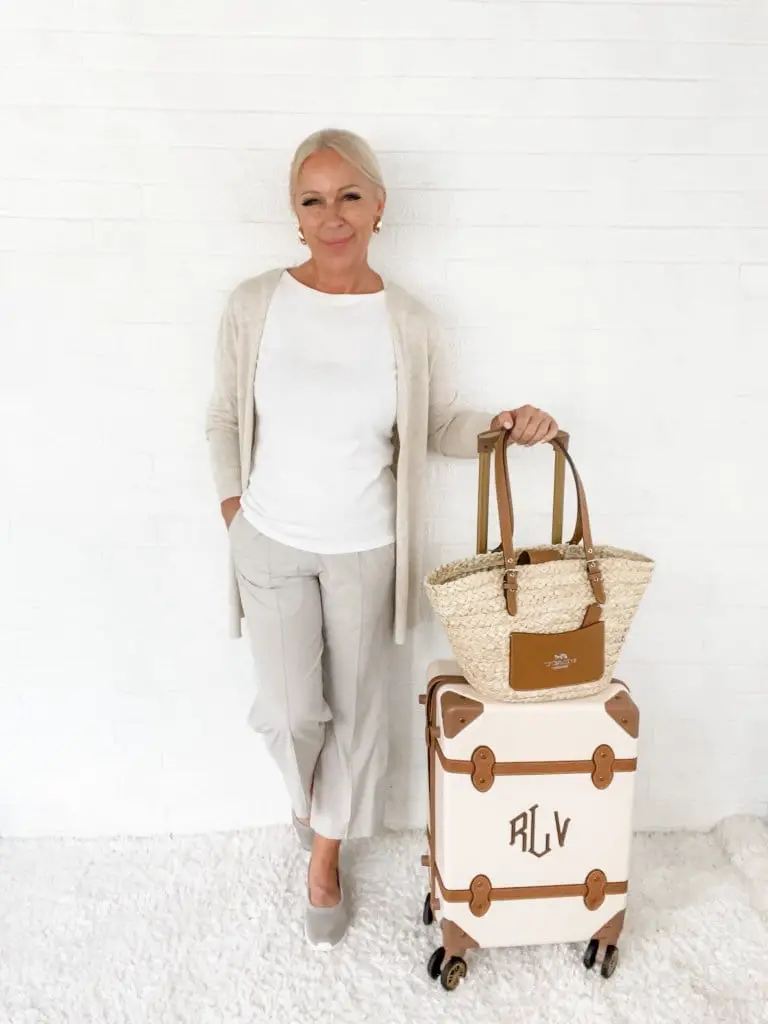 Beige Cropped Trousers with Open Cardigan for Travel — Classy Travel Outfits