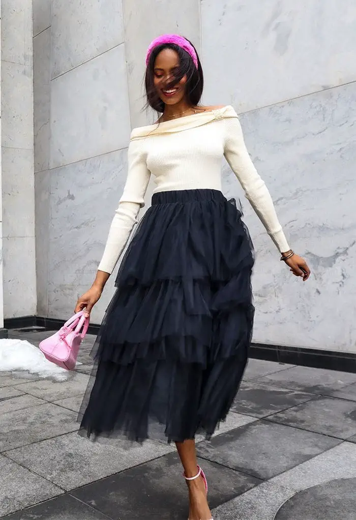 Layered Black Tulle Maxi Skirt with Off-The-Shoulder Top Layered Black Tulle Maxi Skirt with Off-The-Shoulder Top — Classy Tulle Skirt Outfits