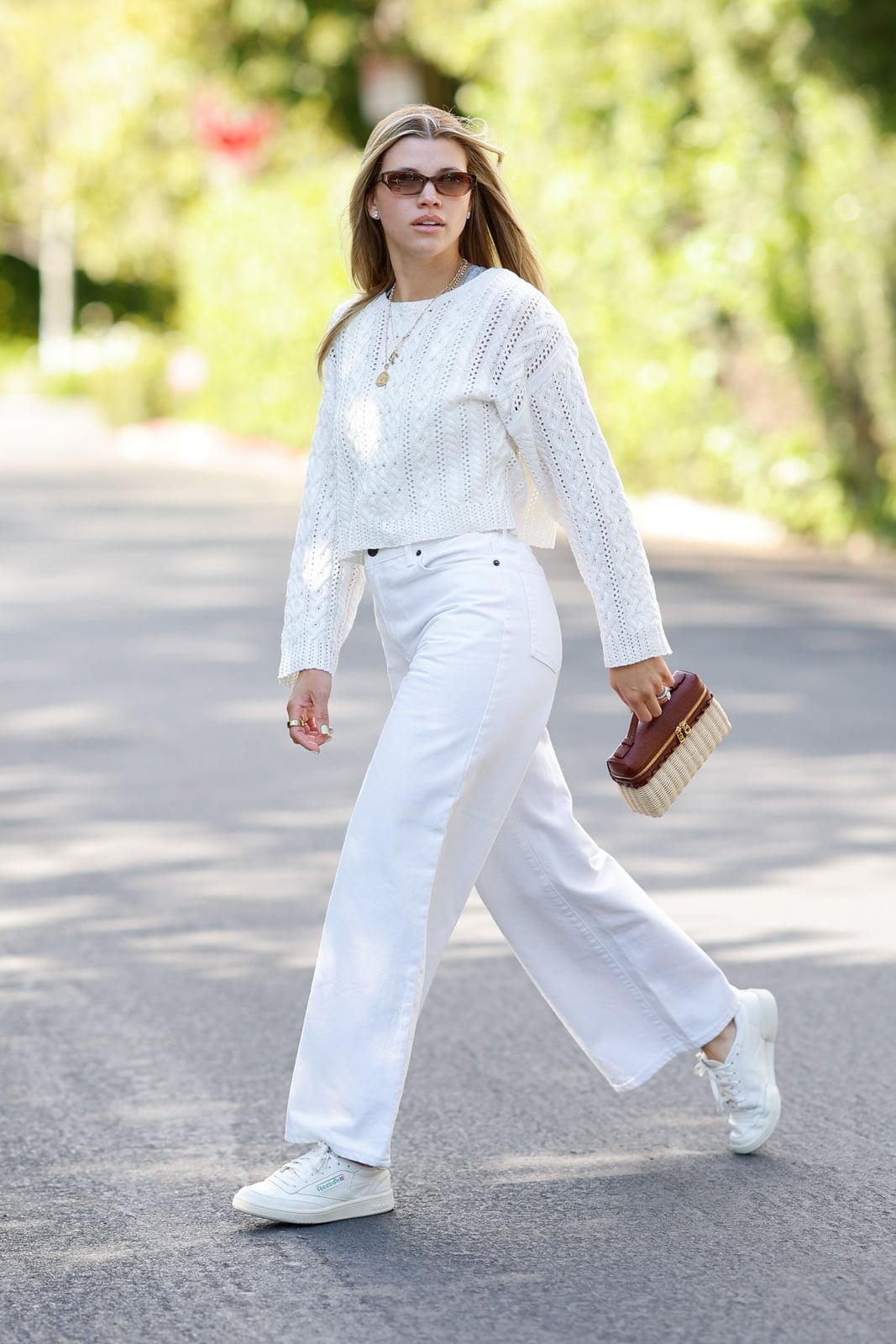 White Wide Leg Jeans With Cable Knit Sweater And Sneakers — Classy White Jeans Outfits