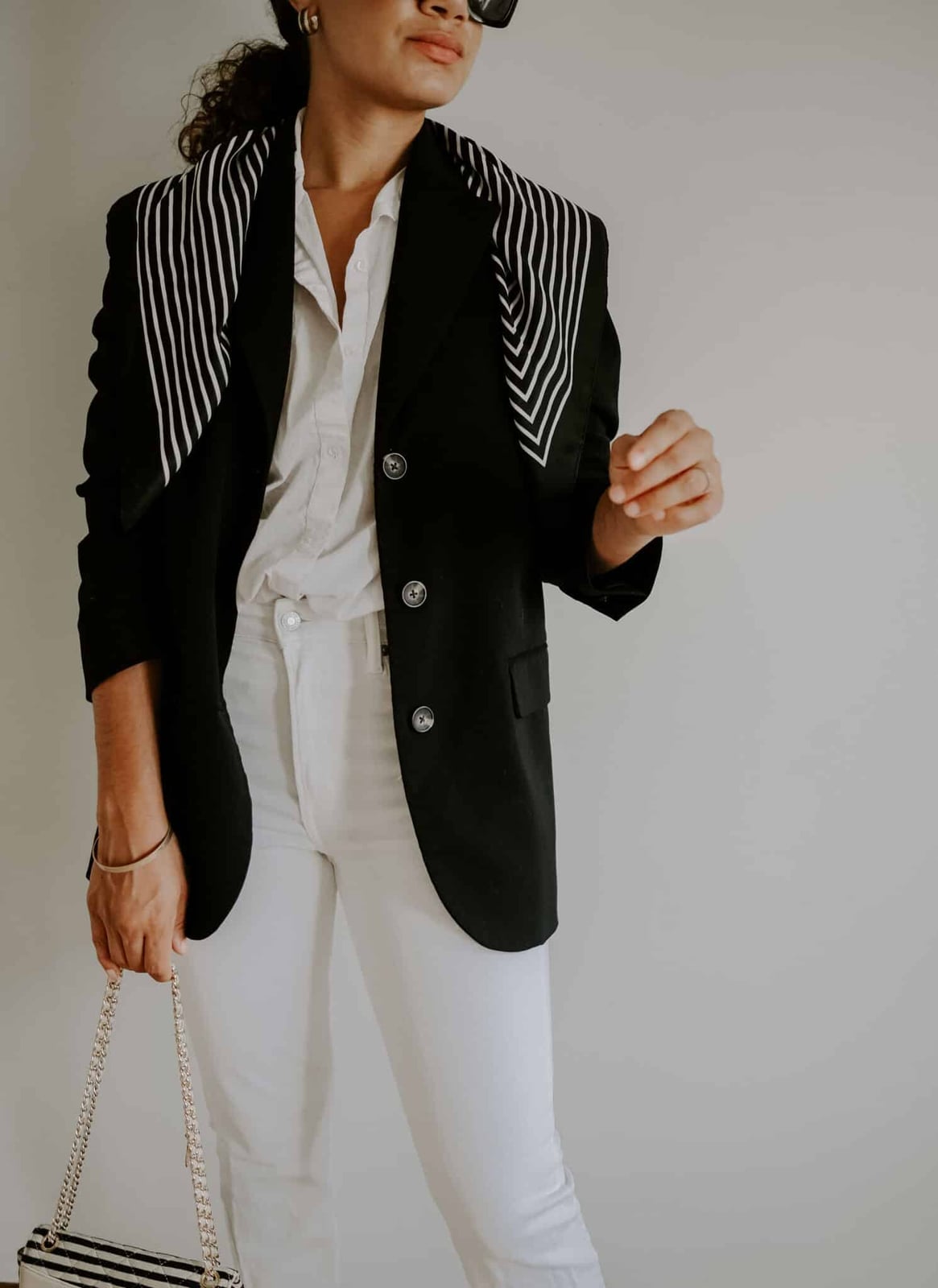 White Straight Leg Jeans With Striped Scarf And Black Blazer — Classy White Jeans Outfits