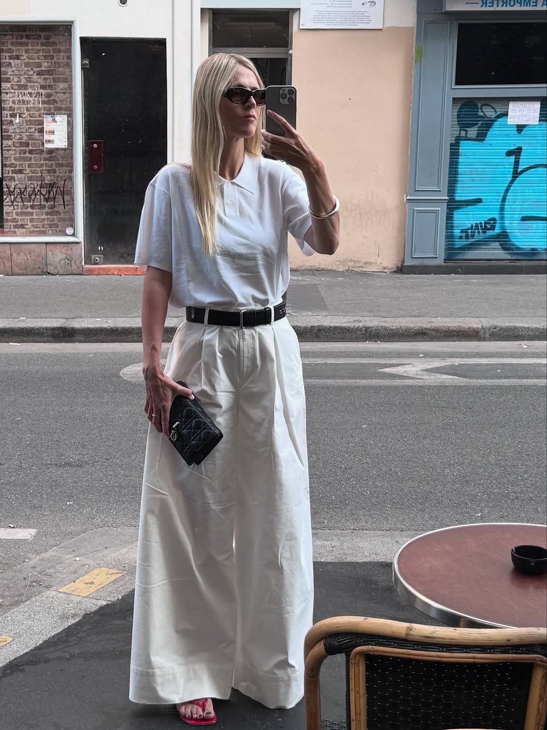 White Trousers With Polo Shirt And Pink Sandals White Trousers With Polo Shirt And Pink Sandals — Classy White Pants Outfits