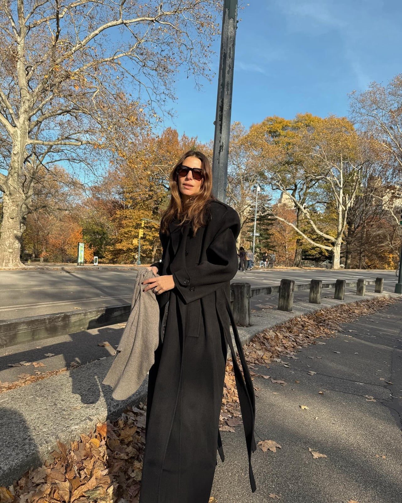 Long Black Oversized Wool Coat — Classy Wool Coat Outfits