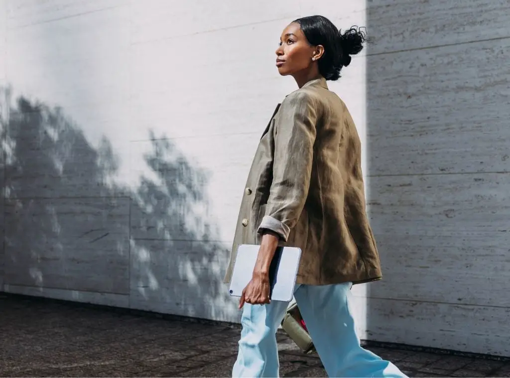 Brown Linen Blend Blazer Over Light Blue Trousers Brown Linen Blend Blazer Over Light Blue Trousers — Classy Work Outfits