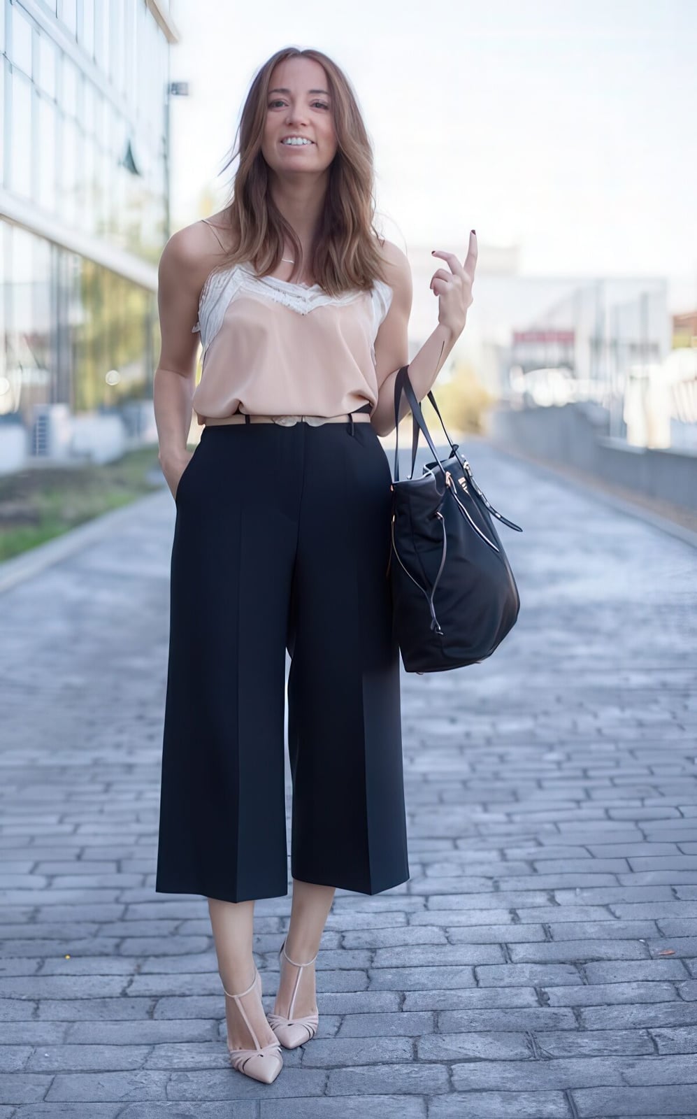 Black Culottes with Beige Camisole and Pale Pink Heels Black Culottes with Beige Camisole and Pale Pink Heels — Classy Work Outfits