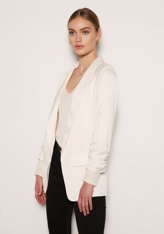 Ivory Ruched Sleeve Blazer Over Ivory Top and Black Fitted Trousers Ivory Ruched Sleeve Blazer Over Ivory Top and Black Fitted Trousers — Classy Work Outfits