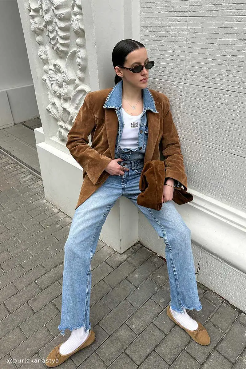 Denim on Denim with Pointed Flats Denim on Denim with Pointed Flats — Classy Y2K Outfits