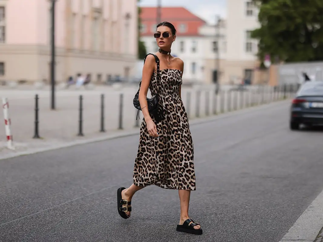 Leopard Print Strapless Dress with Platform Sandals Leopard Print Strapless Dress with Platform Sandals — Classy Zoo Outfits
