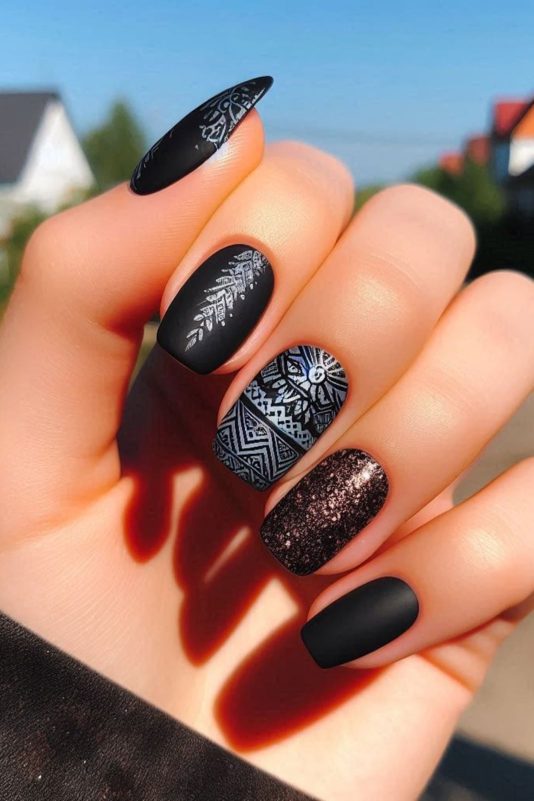 Short Almond Matte Black With Silver Geometric Patterns Short Almond Matte Black With Silver Geometric Patterns — Cute Black Nails