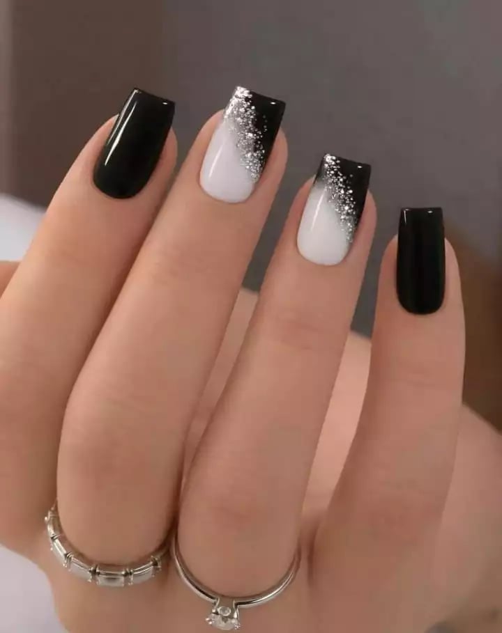 Short Square Black With White Glitter Gradient Short Square Black With White Glitter Gradient — Cute Black Nails